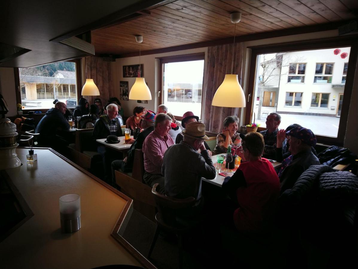 Gasthaus Krone Ubersaxen 外观 照片