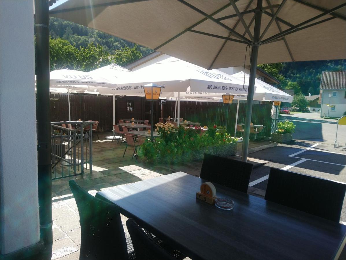 Gasthaus Krone Ubersaxen 外观 照片