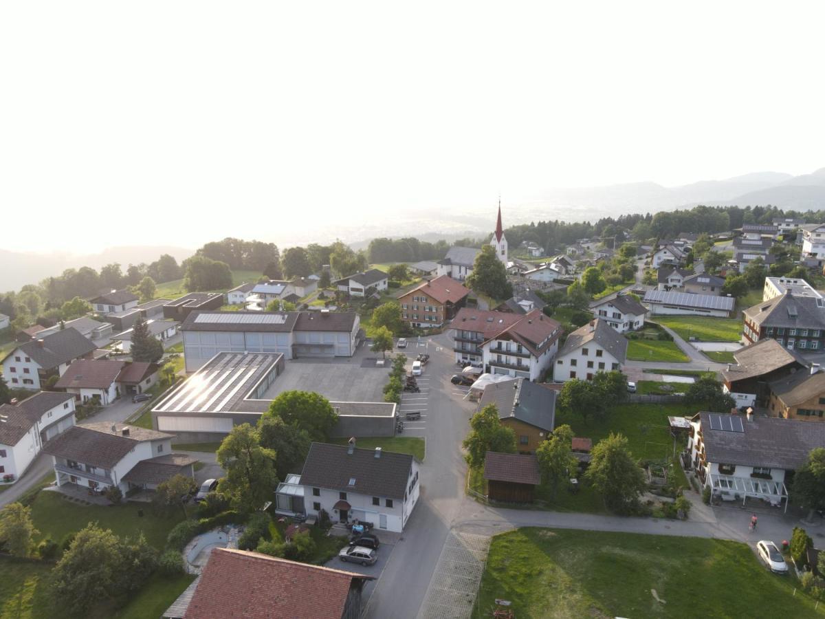 Gasthaus Krone Ubersaxen 外观 照片