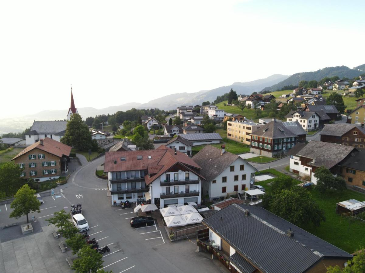 Gasthaus Krone Ubersaxen 外观 照片